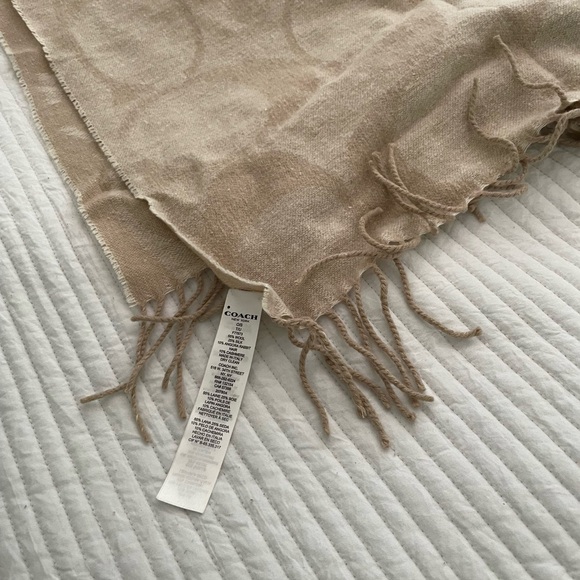 COACH Scarf - Picture 6 of 7